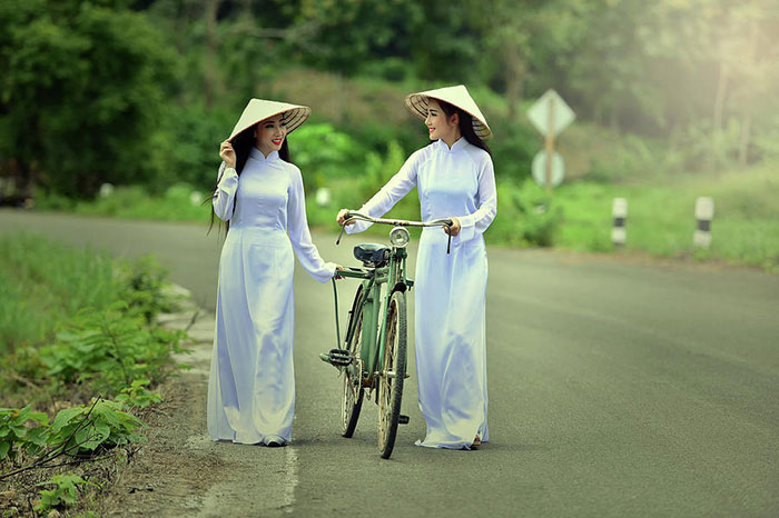 Abécédaire culture Vietnam ao dai